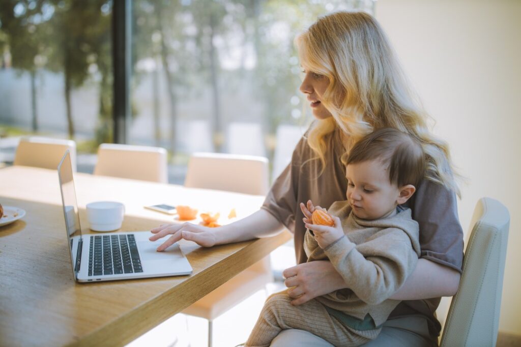 The Dynamic Working Mom